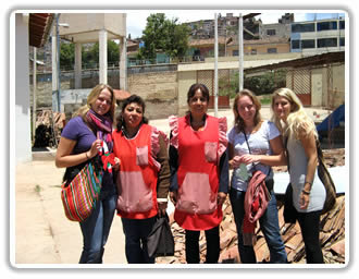 Volunteers donate in Cusco Peru 